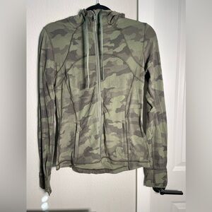 Define Hooded Jacket Nulu, Size 8